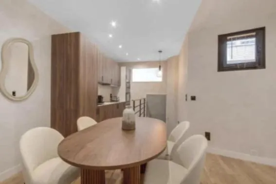 Maison De Charme Au Coeur De Batignolles Parijs Frankrijk