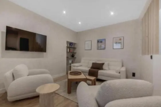 Maison De Charme Au Coeur De Batignolles Parijs Frankrijk