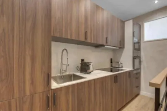 Maison De Charme Au Coeur De Batignolles Parijs Appartement