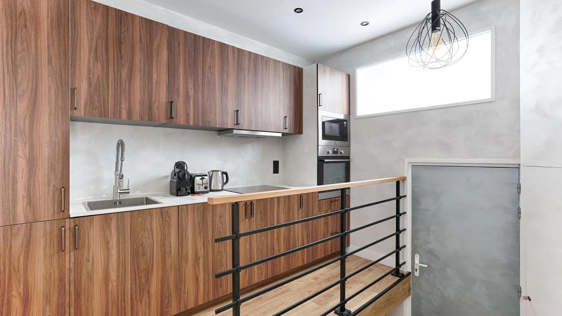 Appartement Maison De Charme Au Coeur De Batignolles Parijs